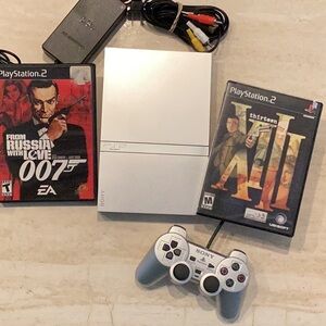 PlayStation 2 Slim Silver PS2 Console & Games From Russia With Love 007 Bond